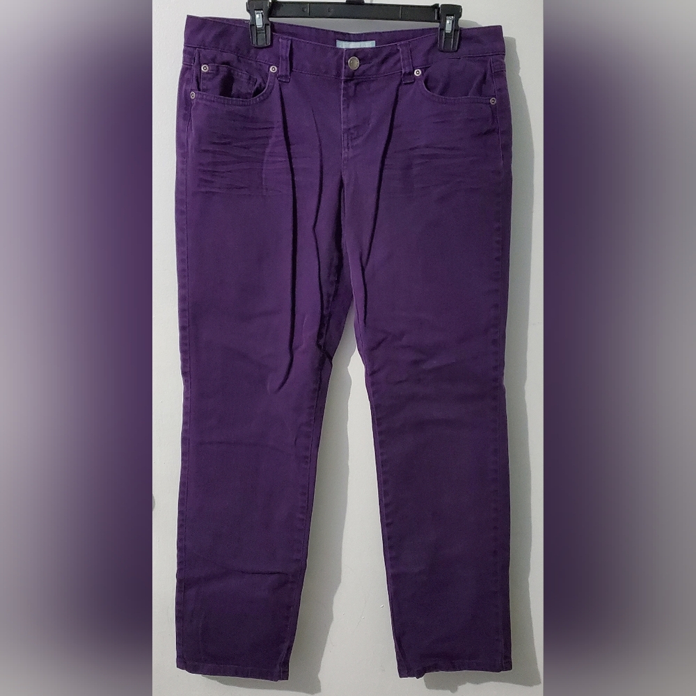 ZD Premium, Juniors purple denim jeans. In excellent condition.